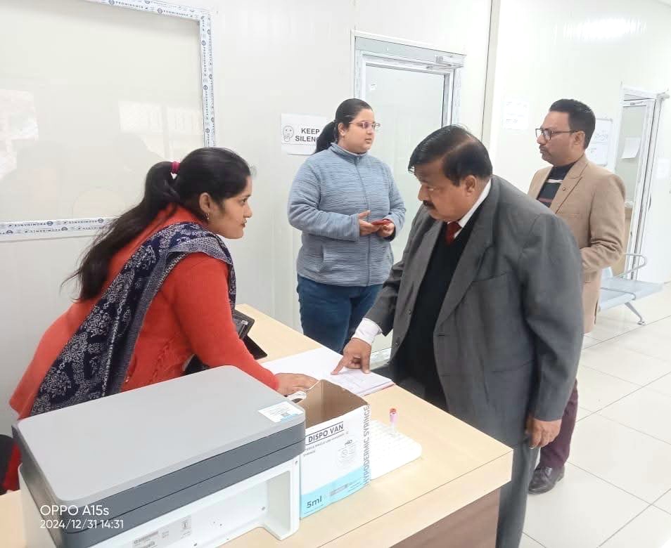 Civil Surgeon Dr. Pawan Kumar Shagotra visited various Aam Aadmi clinics
